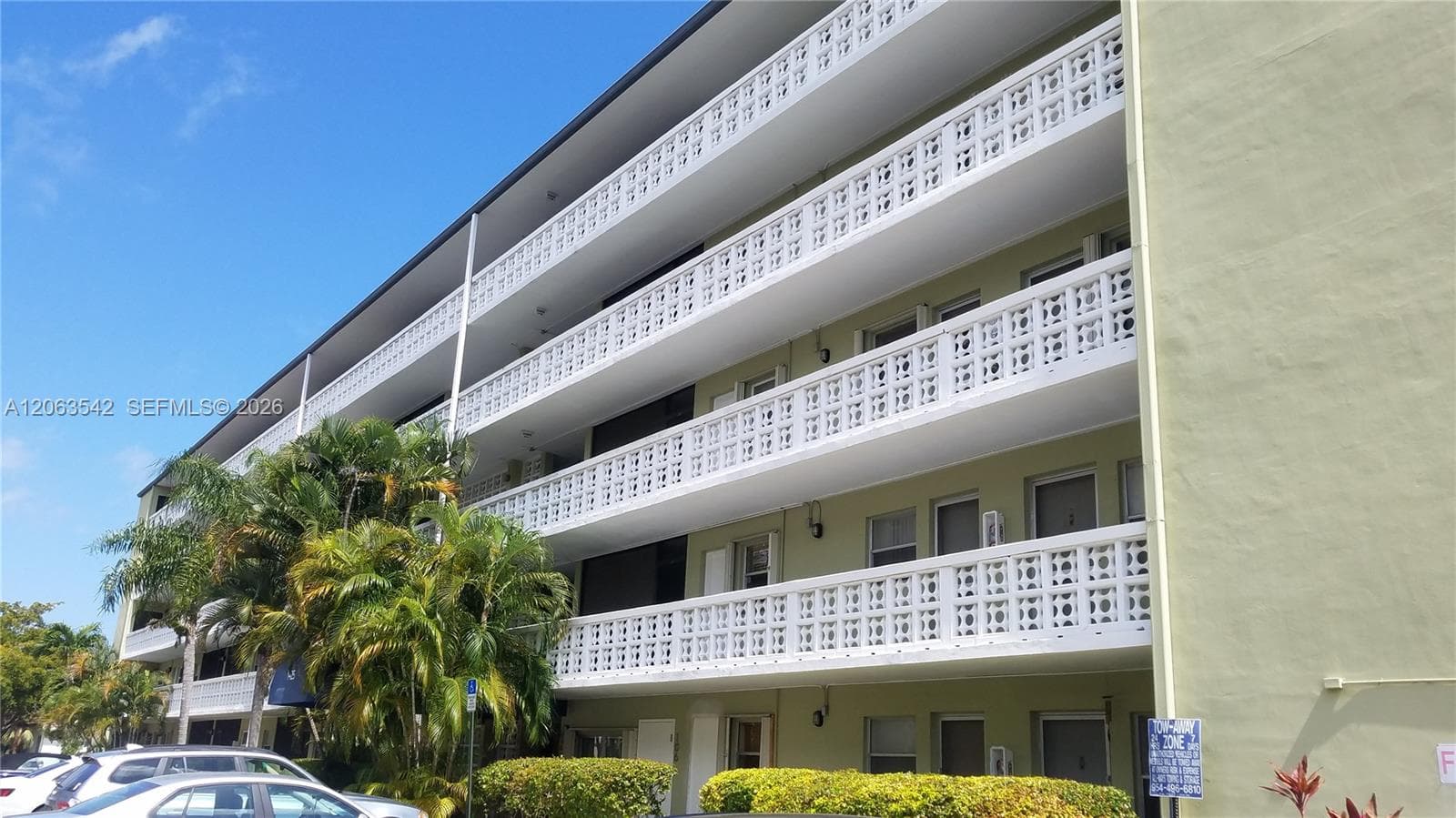 1425 Arthur St # 216B, Hollywood FL 33020