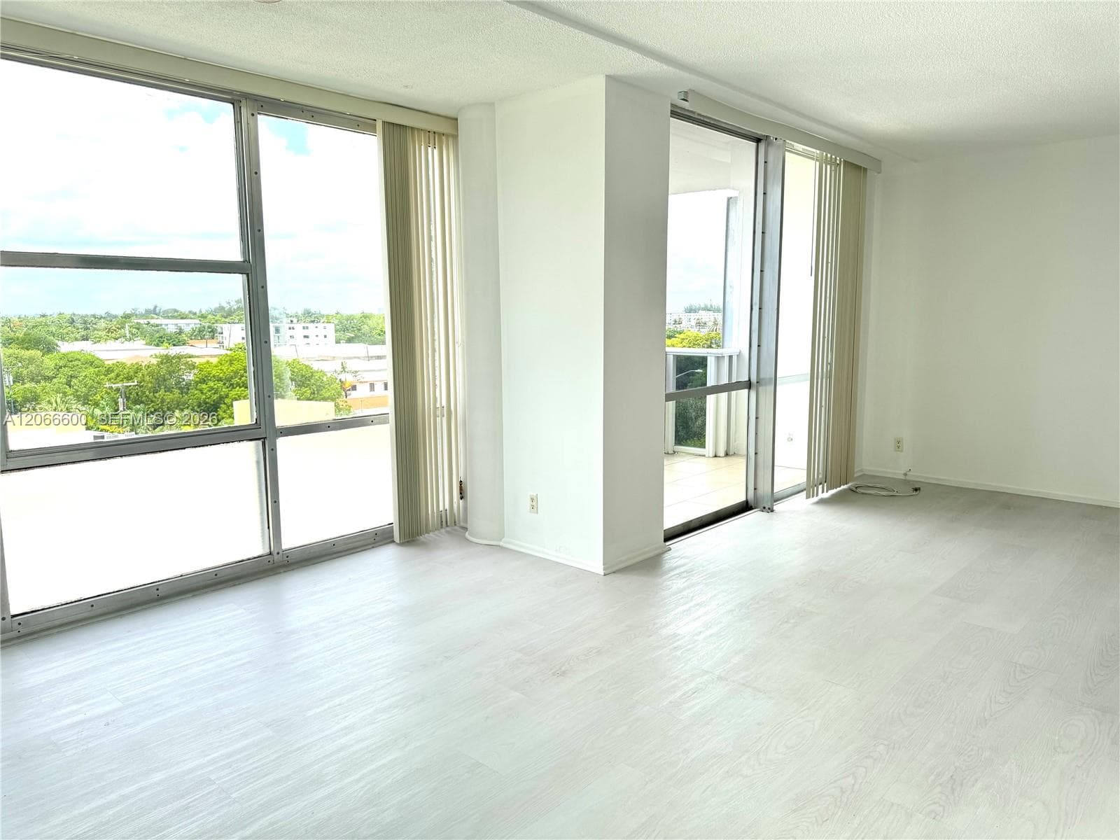900 Bay Dr # 523, Miami Beach FL 33141