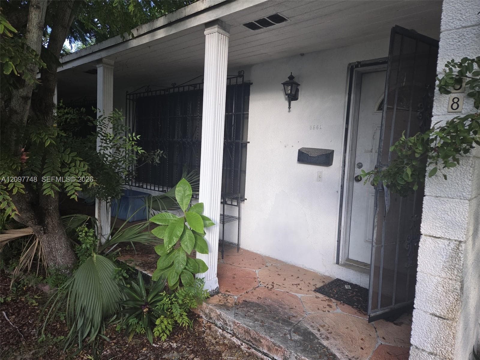 5861 SW 63rd Ct, South Miami FL 33143