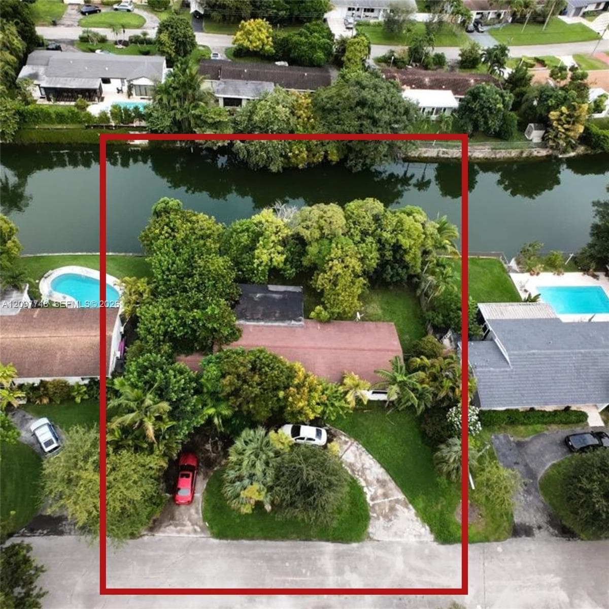 5861 SW 63rd Ct, South Miami FL 33143