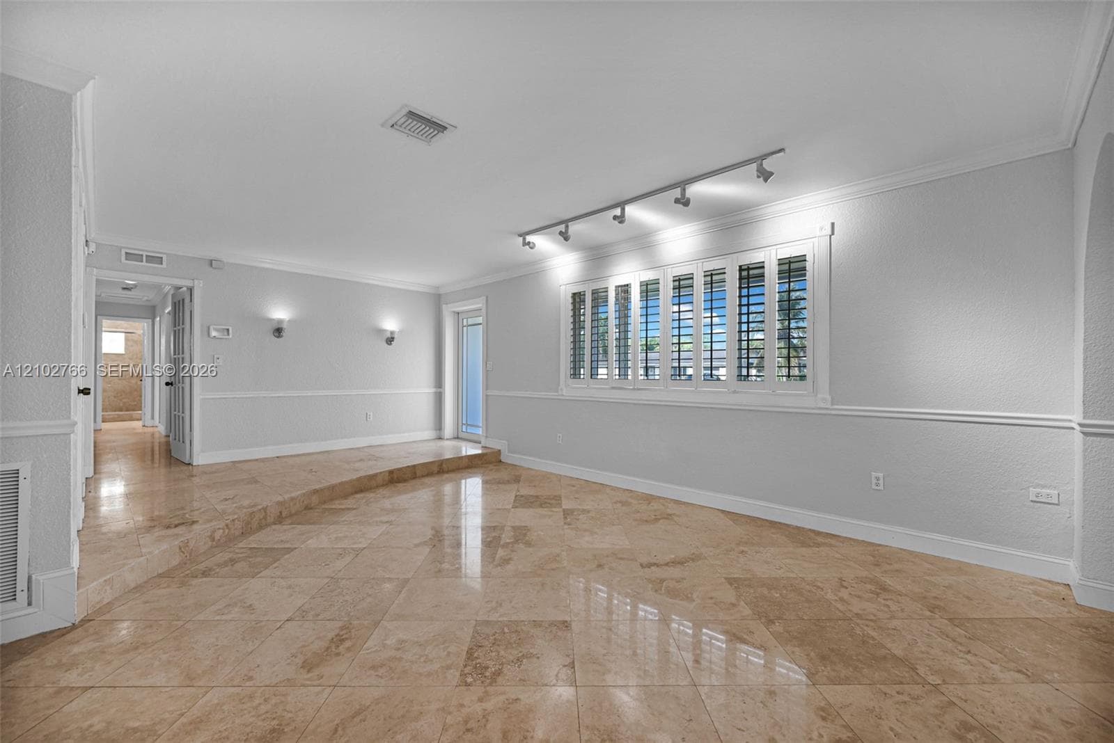 5845 SW 94th Pl, Miami FL 33173
